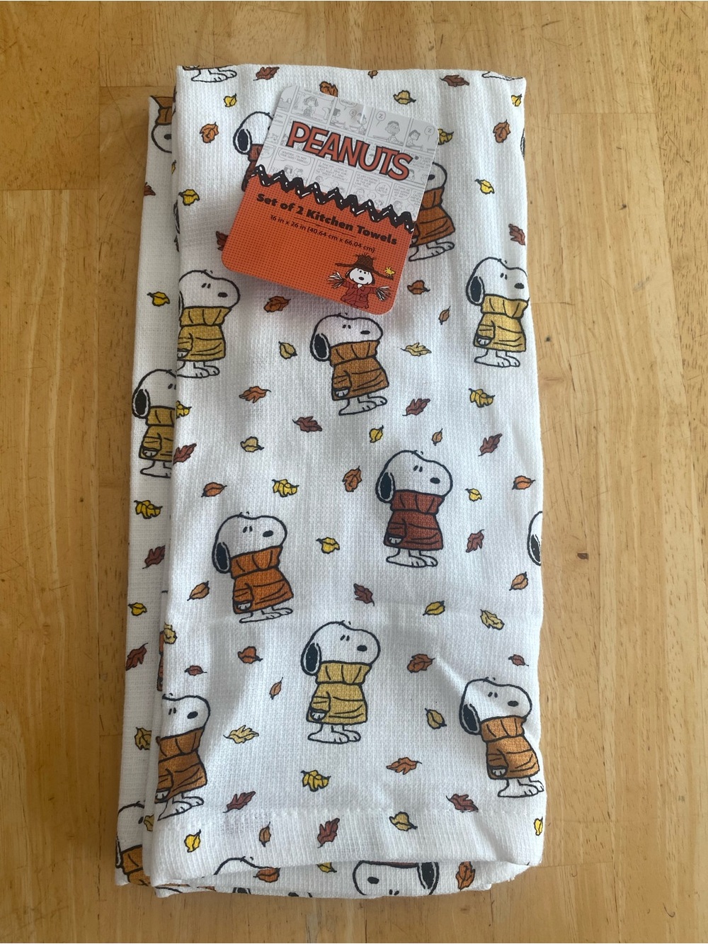 Peanuts Snoopy Fall Kitchen Towel set of 2 falling leaves All cotton. NWT.